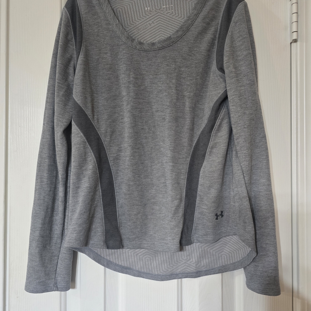 Under Armour Women's Heather Gray Long Sleeve Tee
